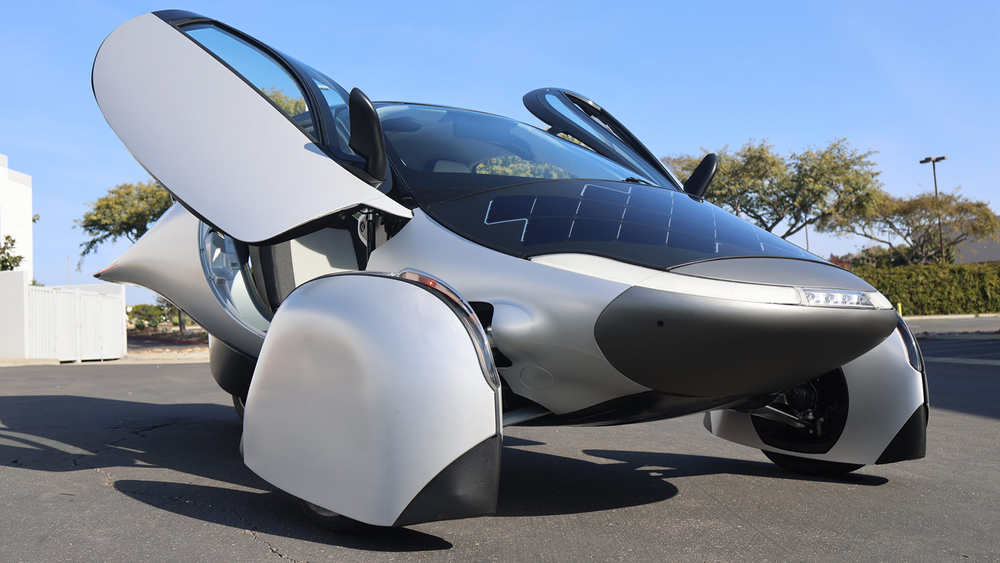 Günəş batareyalı EV – Aptera